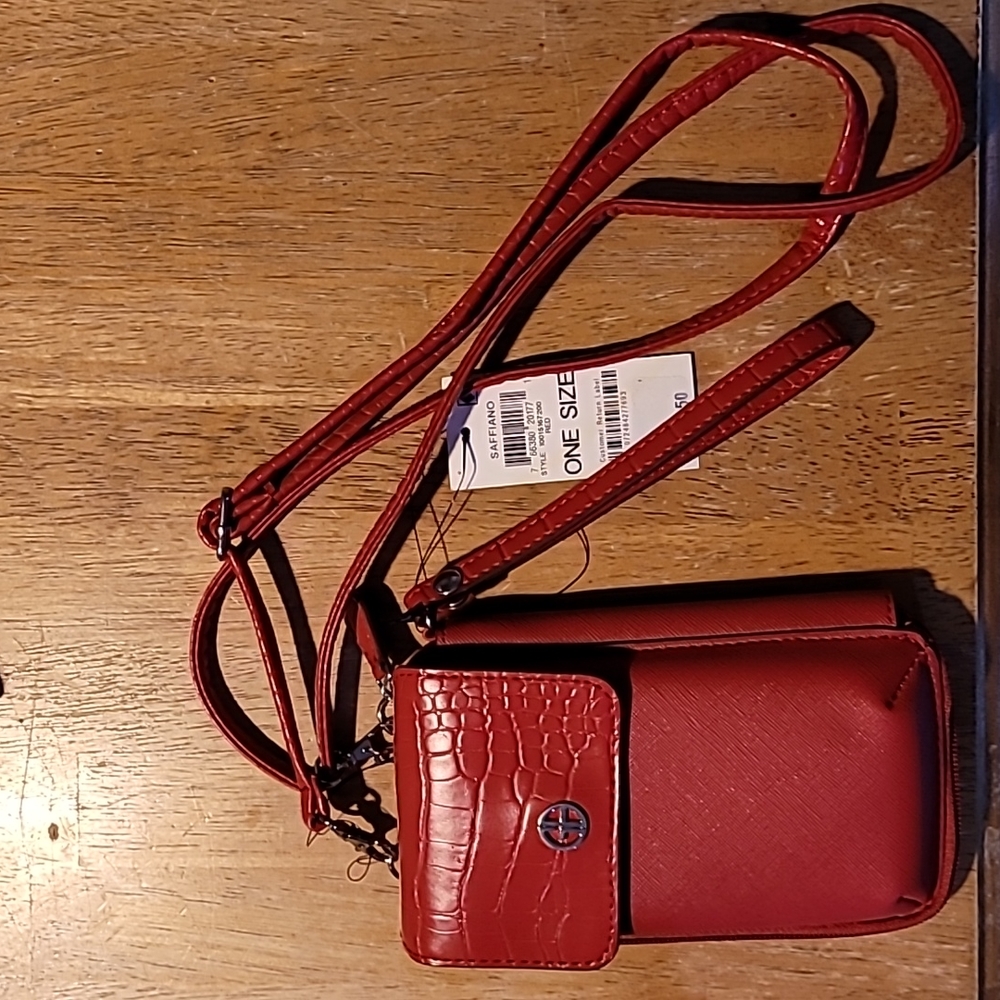 Giani Bernini NWT wallet Red ❤️❤️❤️